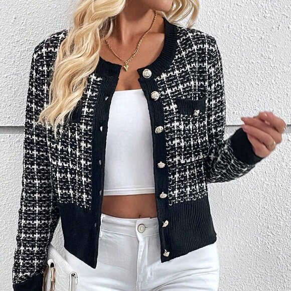 Black and White Casual Women's Plaid Pattern Button Front Cardigan - Picture 3 of 6